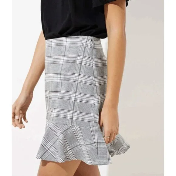 LOFT Skirt Womens 12 Gray Plaid Ruffle Hem Mini Academia Preppy Normcore Boho - Picture 4 of 8